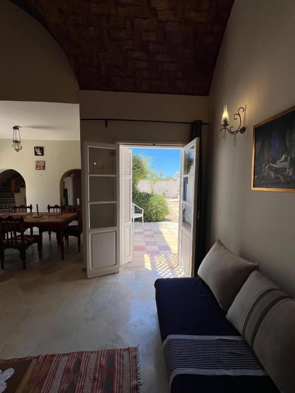 Chillax Hébergement de vacances Al Maqarisah